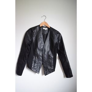 3/10 💥 Charlotte Russe Jacket